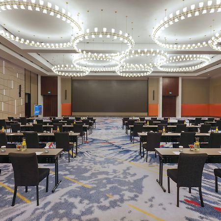 Ibis Styles Bandung Grand Central Экстерьер фото