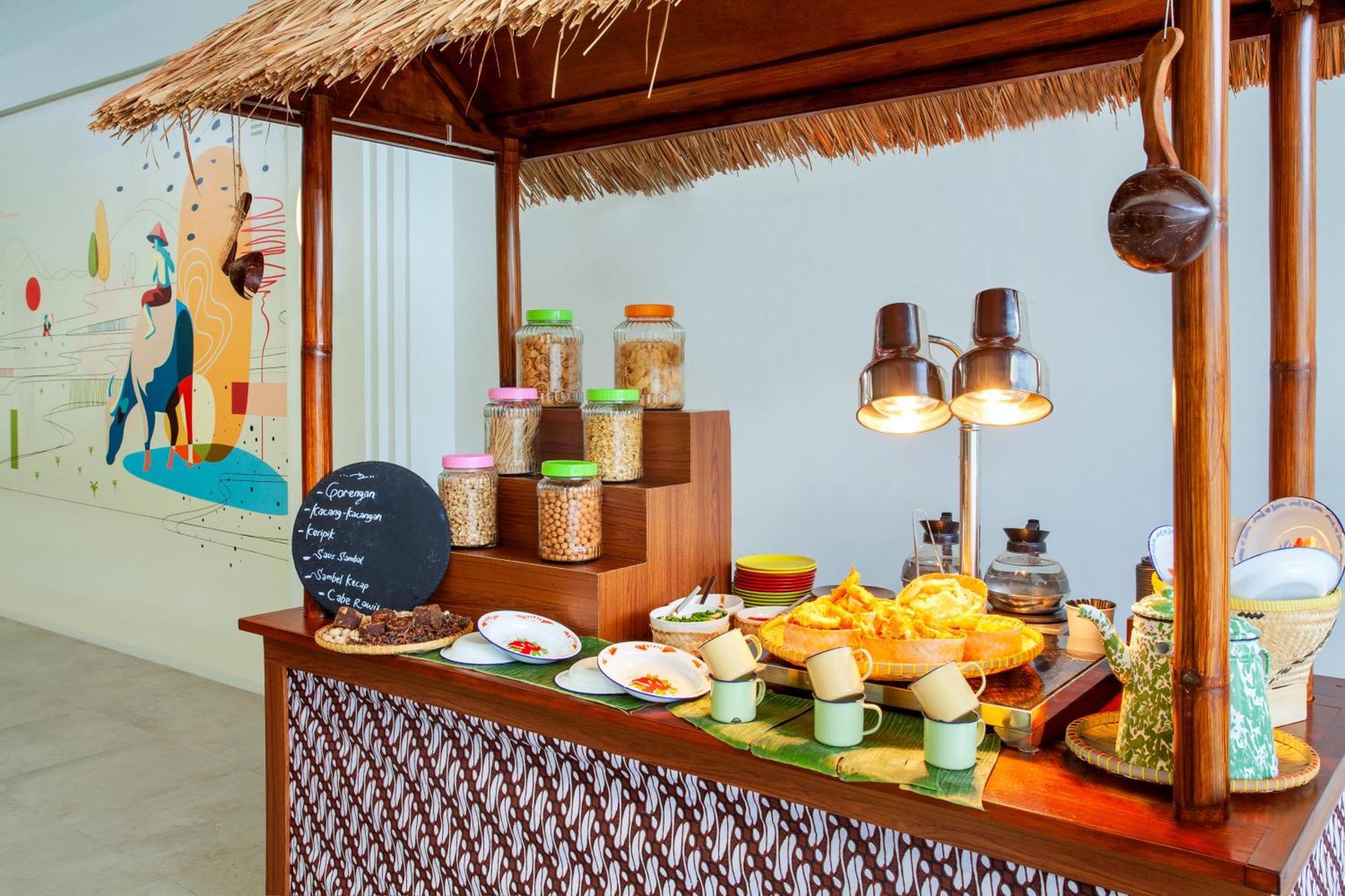 Ibis Styles Bandung Grand Central Экстерьер фото